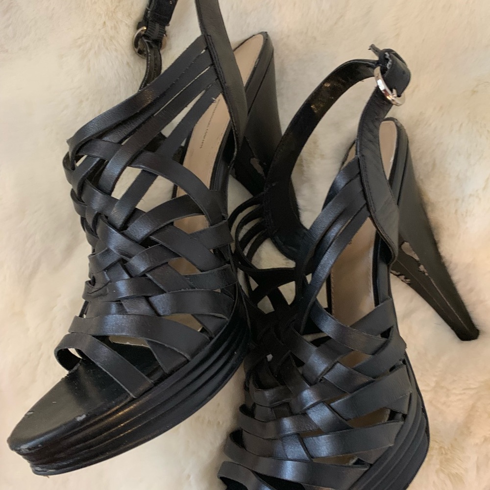 Ladies shoe